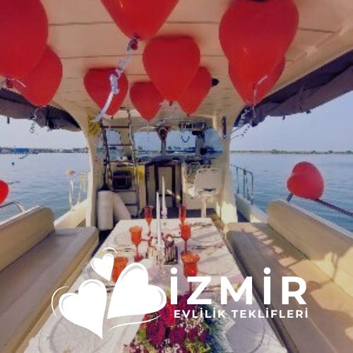 Tekne'de Evlilik Teklifi